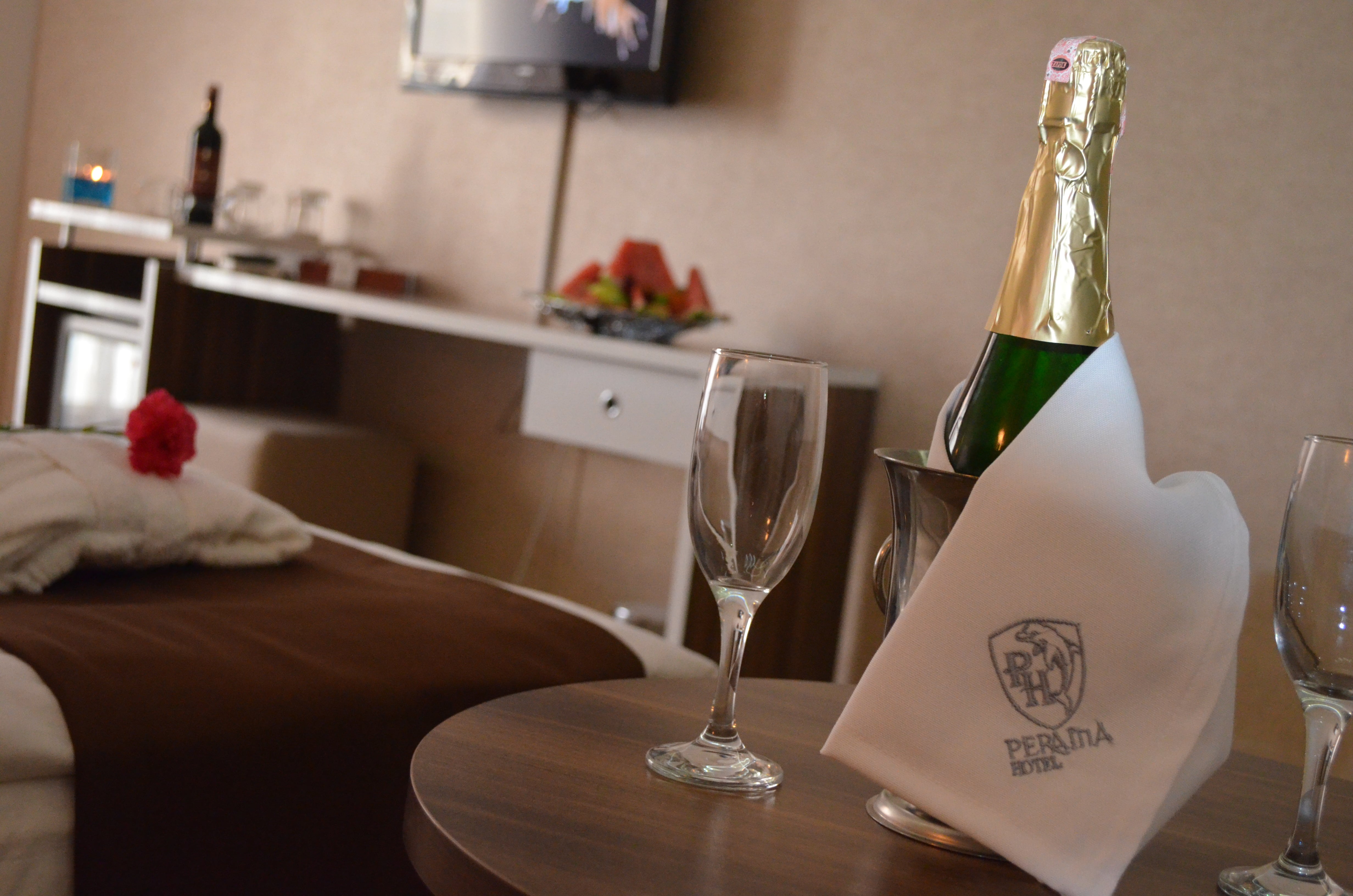 Фото Perama Hotel