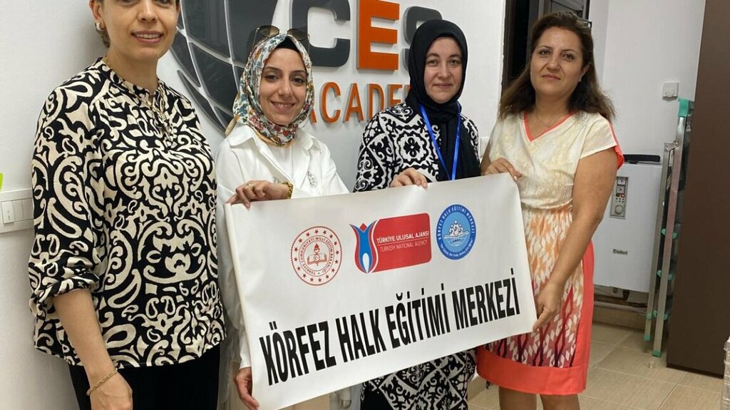 Educational center Korfez Halk Egitim Merkezi, Korfez, photo