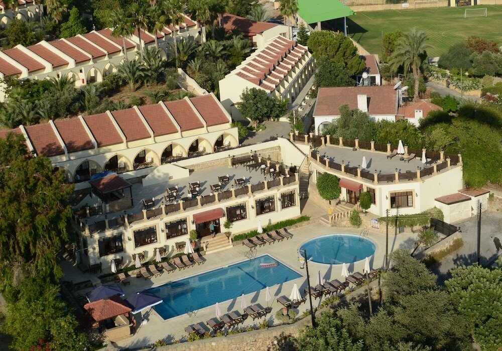 Фото Bellapais Monastery Village