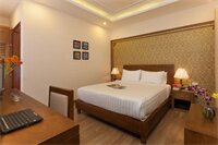 Фото La Palm Hotel