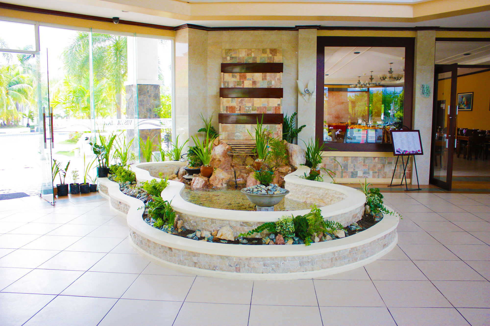 Фото Vista Marina Hotel and Resort