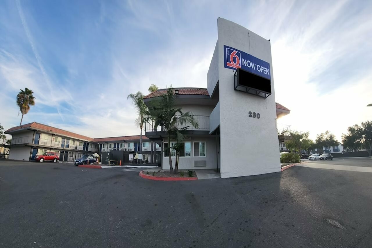 Фото Studio 6 Suites San Ysidro, Ca -San Diego South Bay