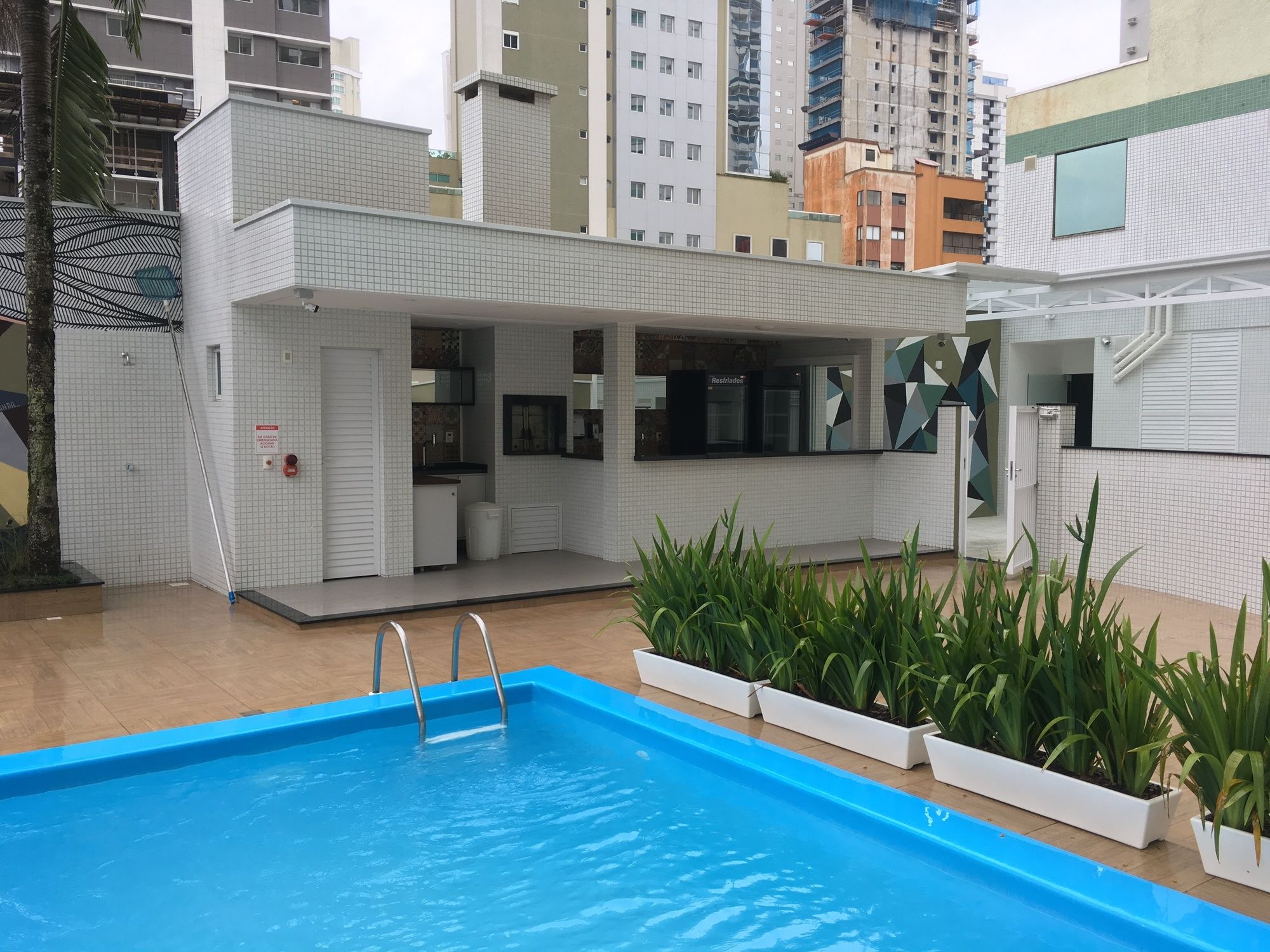 Фото Santa Inn Hotel