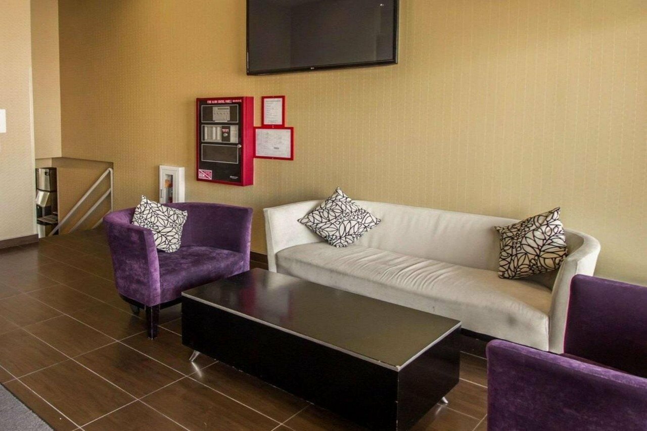 Фото Rodeway Inn Bronx Zoo