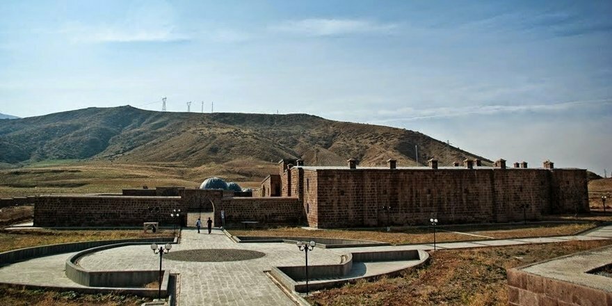 Mosque Tuğrul bey camii, Adilcevaz, photo