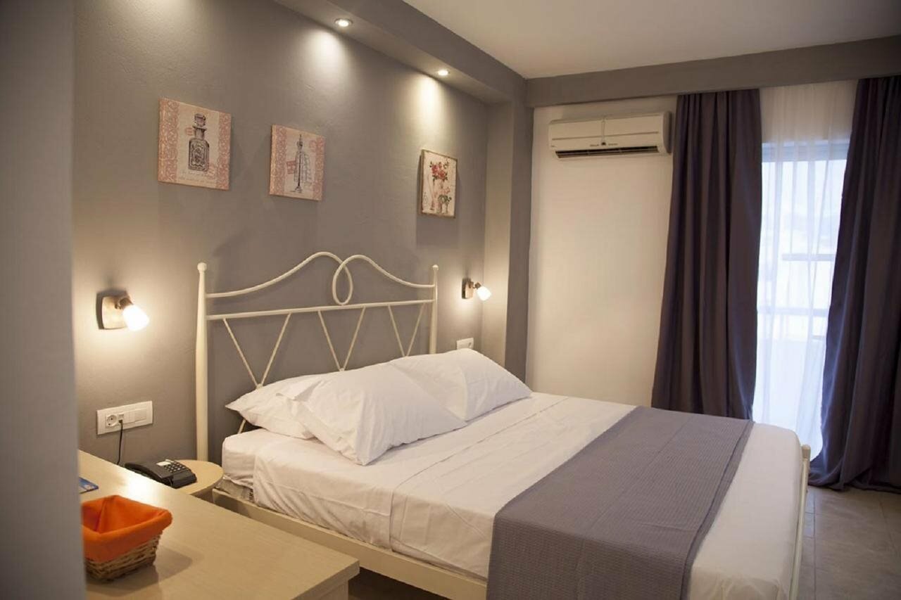 Фото Island Resorts Maya Beach