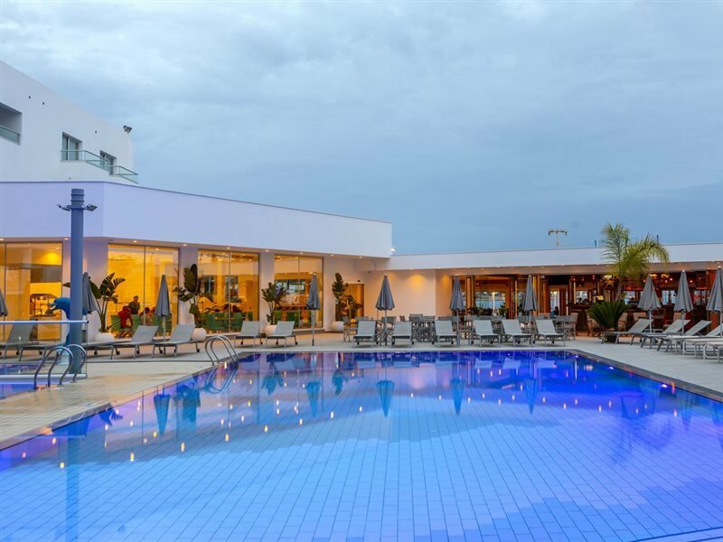 Фото Limanaki Beach Hotel