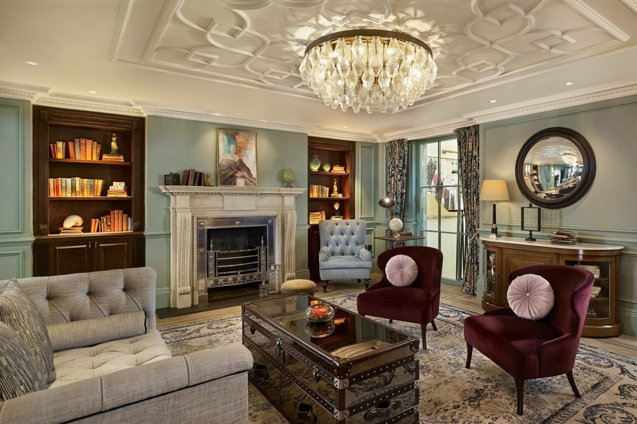 Фото 100 Queen's Gate Hotel London Kensington, Curio Collection by Hilton