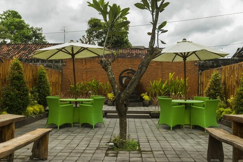 Гостиница Bali Wirasana Inn в Денпасаре