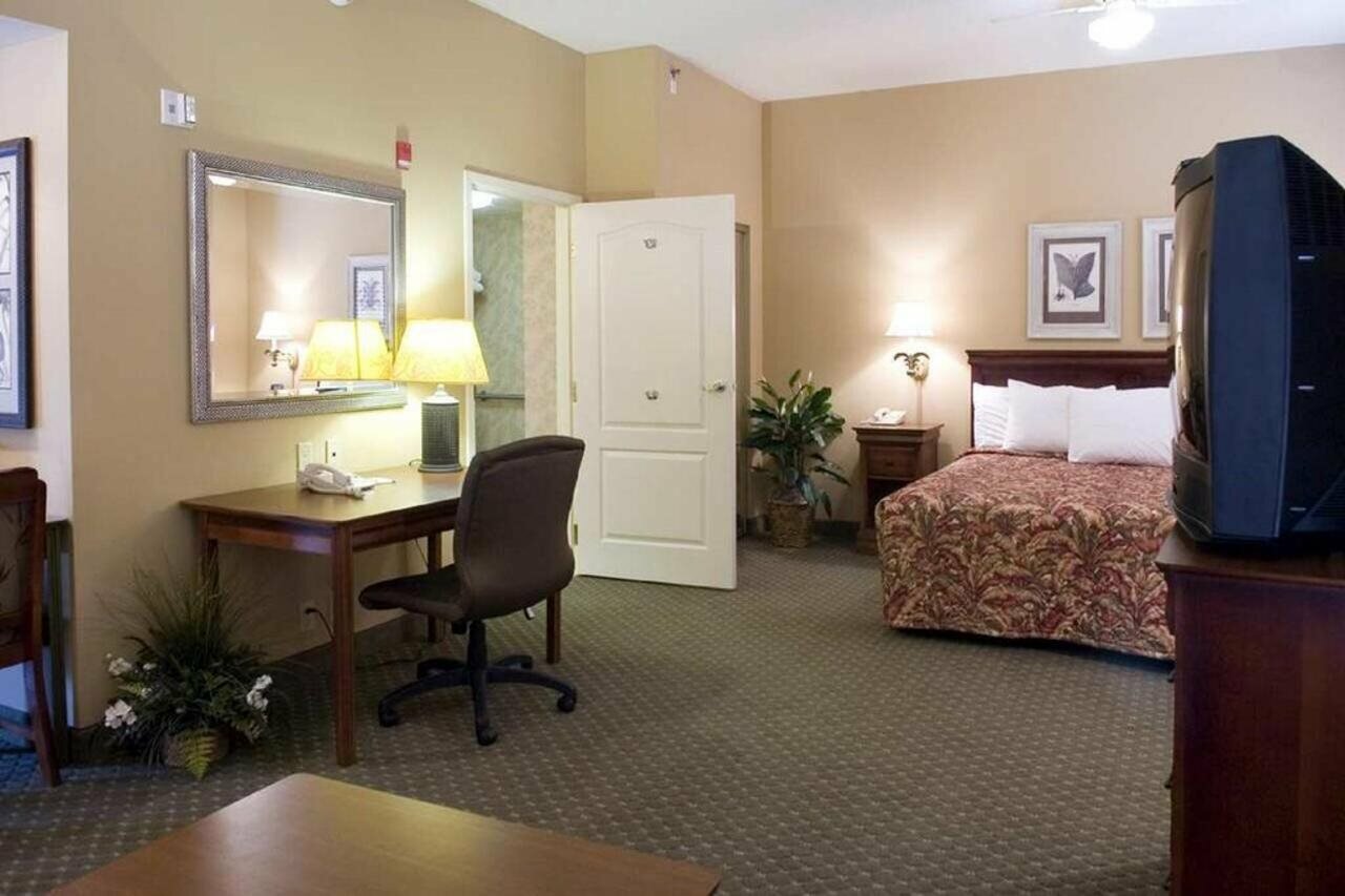 Фото Homewood Suites by Hilton Pensacola-Arpt