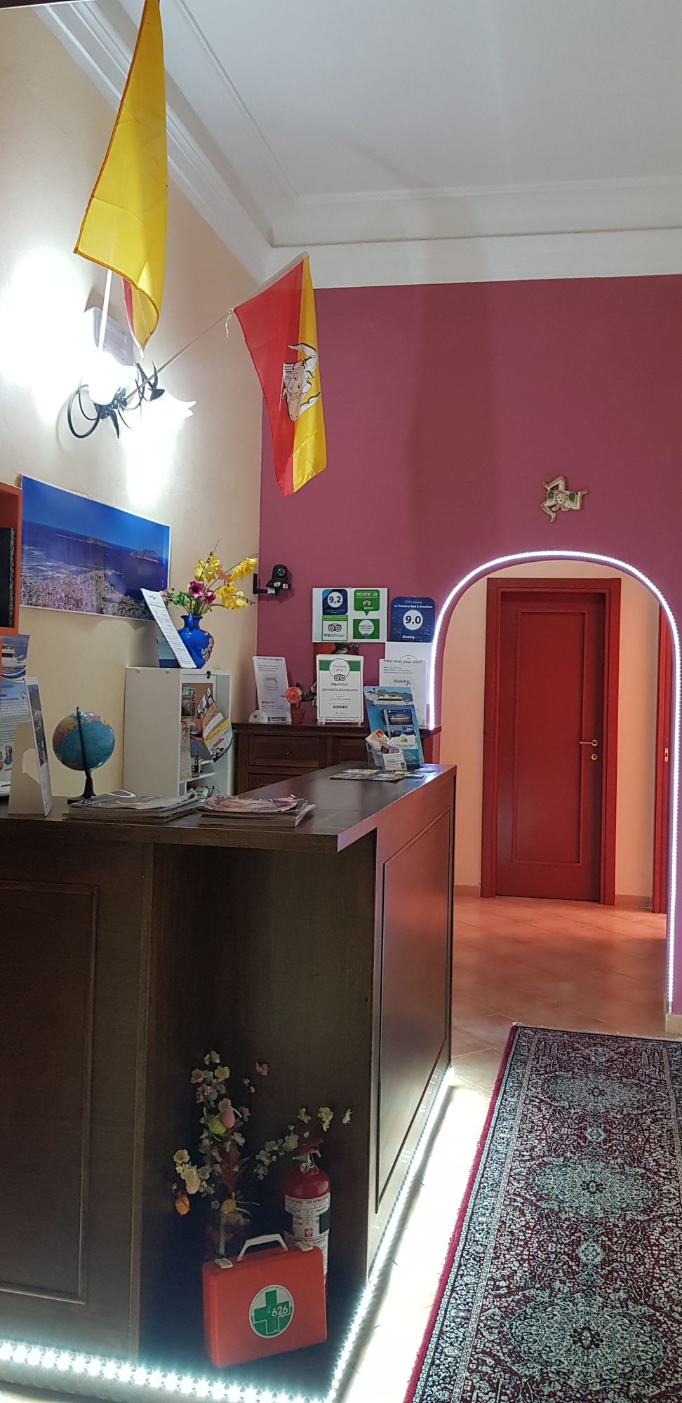 Фото La Trinacria Bed & Breakfast