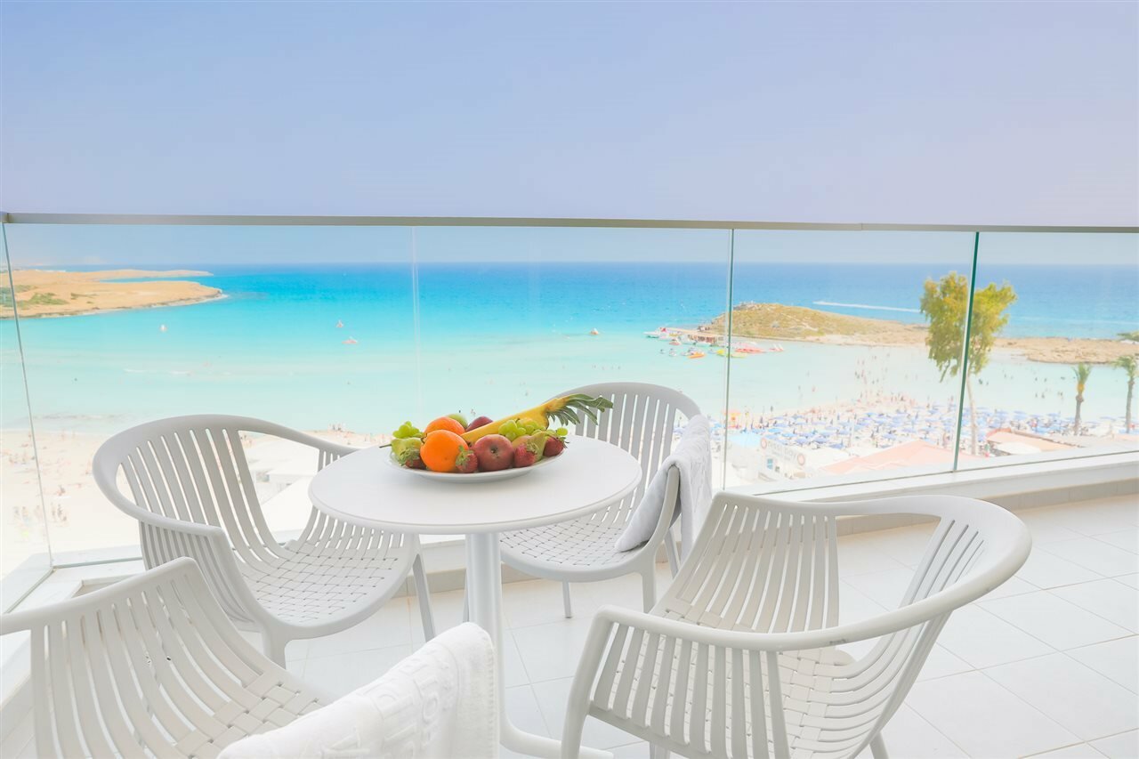 Фото Vassos Nissi Plage Hotel & SPA