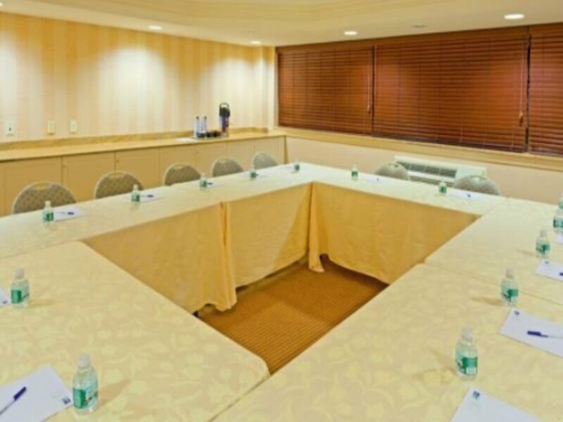 Фото Rockville Centre Hotel