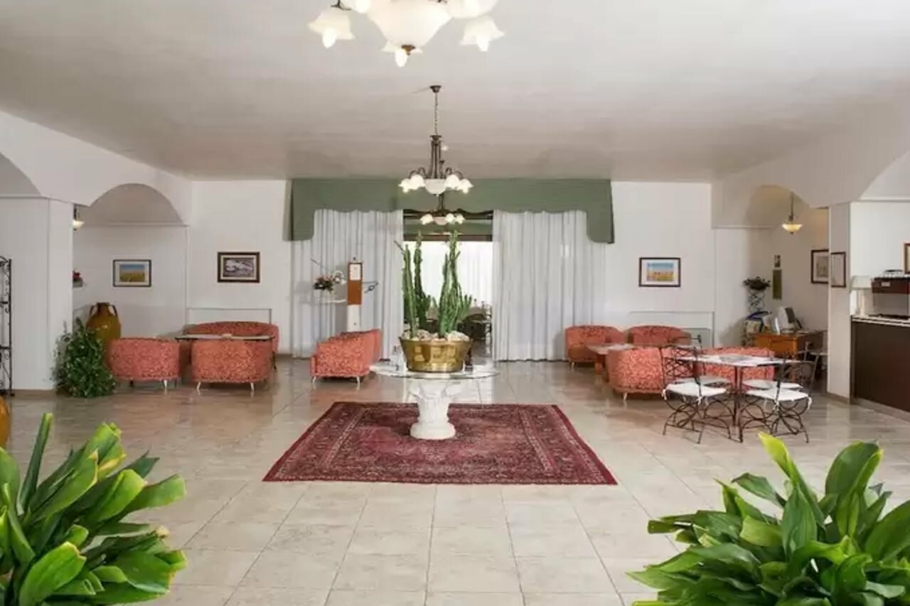 Фото отеля 5