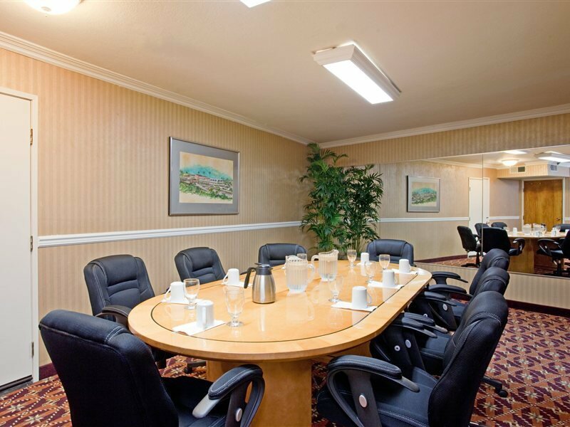 Фото The Volare, Ascend Hotel Collection