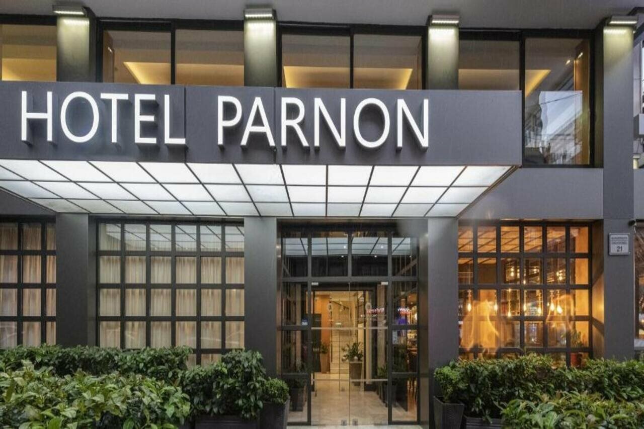 Фото Parnon Hotel