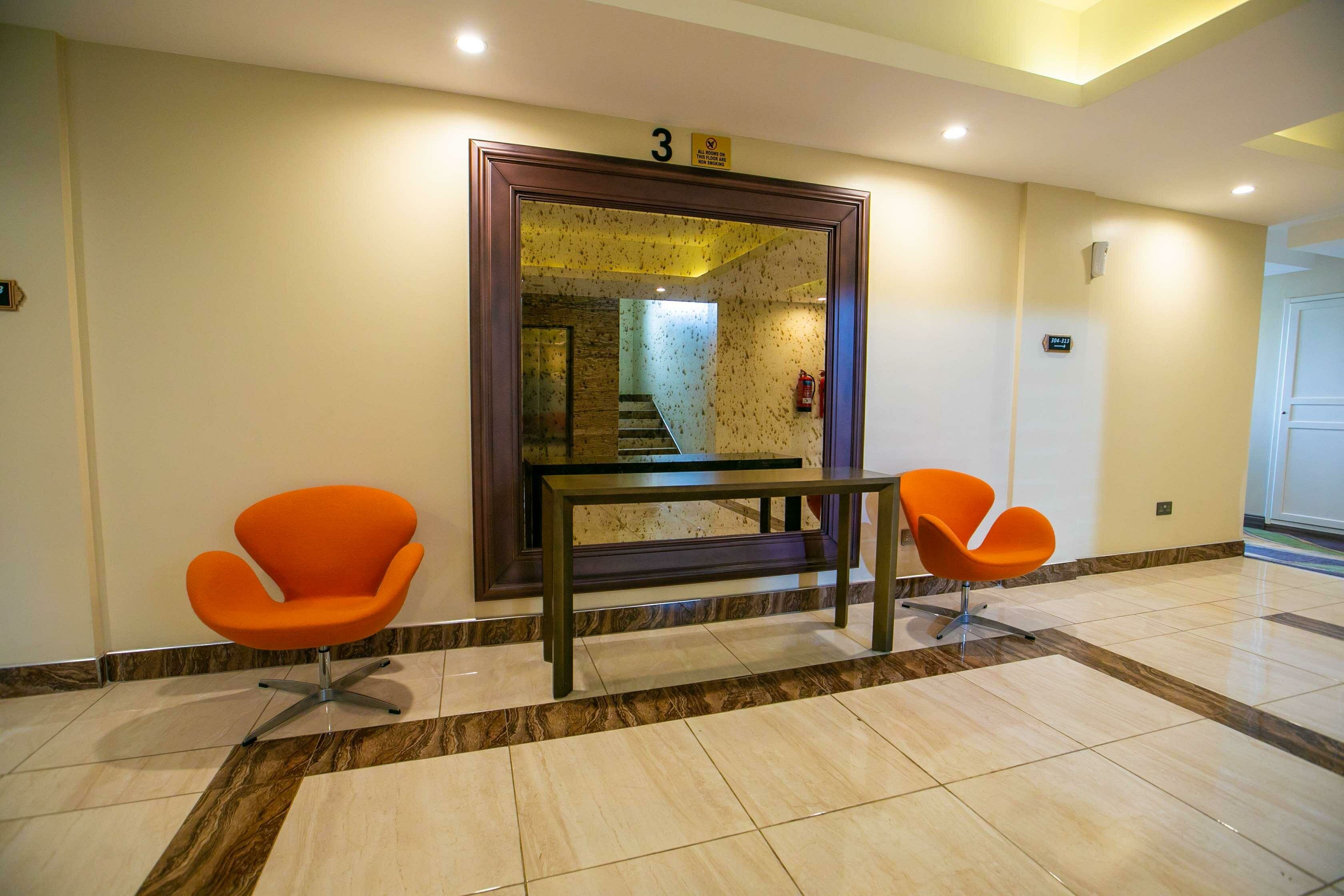 Фото Отель The Athena