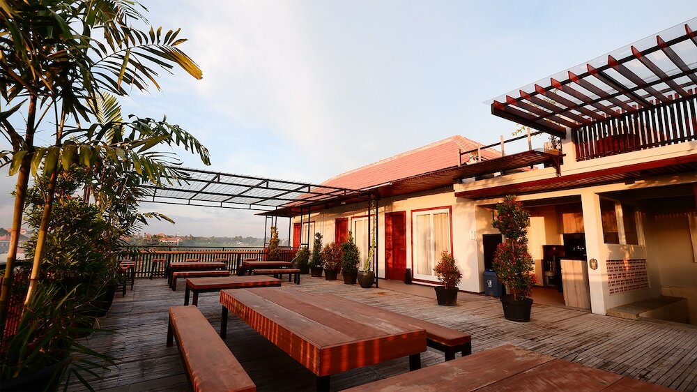 Фото The Paving Villa