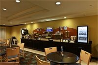 Фото Holiday Inn Express & Suites Detroit North - Troy, an Ihg Hotel