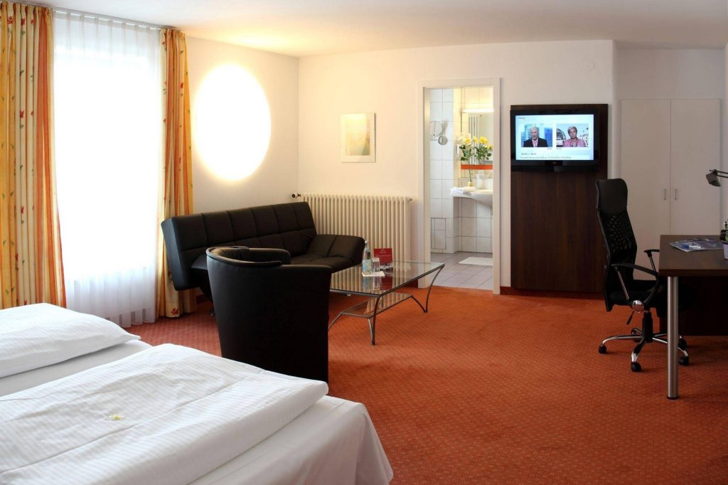 Фото Lobinger Hotel - Weisses Ross