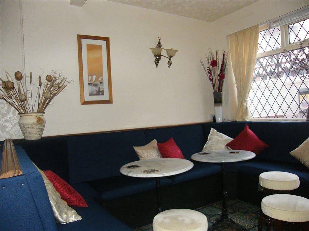 Фото The Alondra Hotel