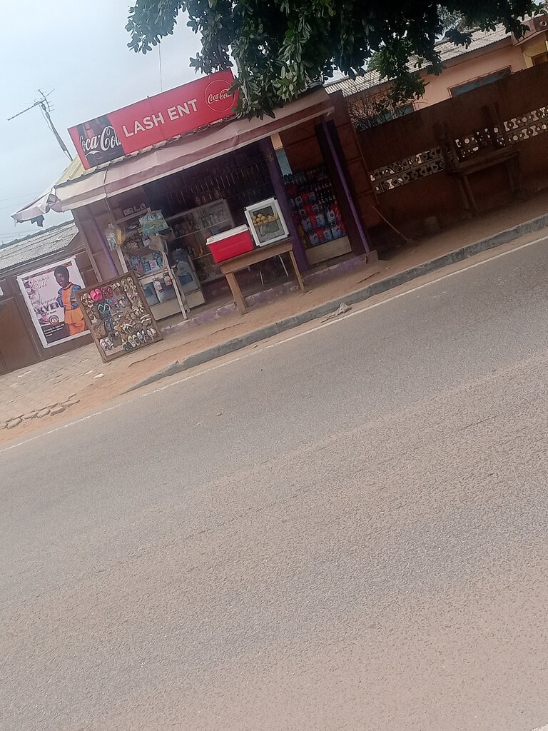 Alcoholic beverages Lash enterprise, Accra, photo