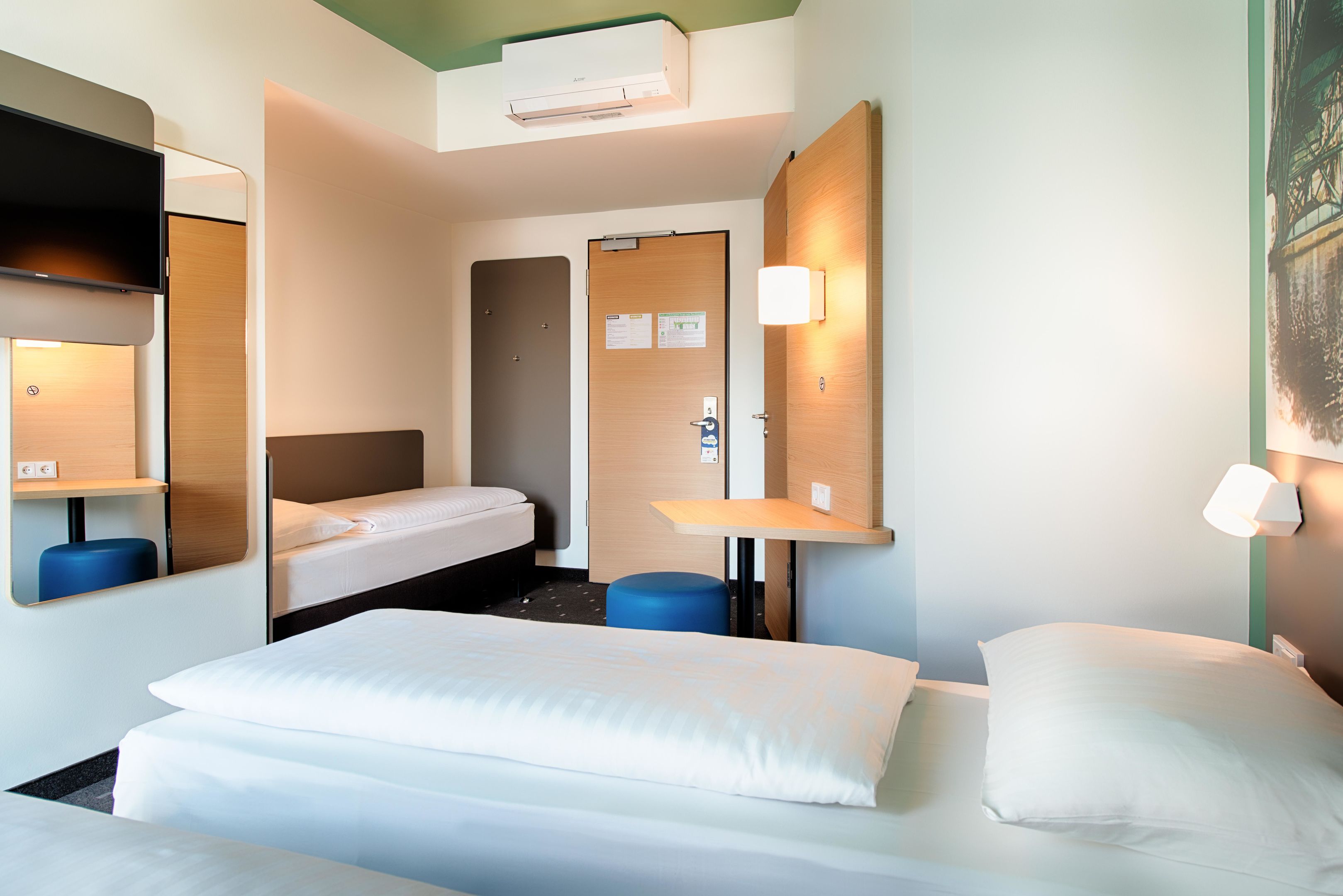 Фото B&b Hotel Wilhelmshaven