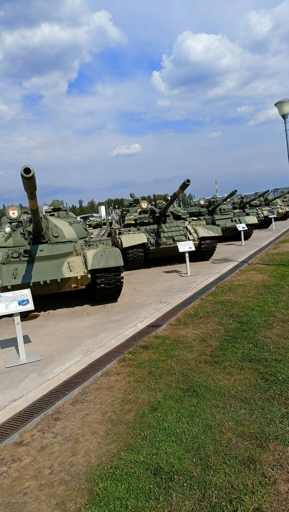 Museo Открытая экспозиция бронетанковой техники, , foto