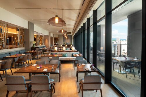 Внешний вид отеля Hilton Hiroshima в Хиросиме, фото 4