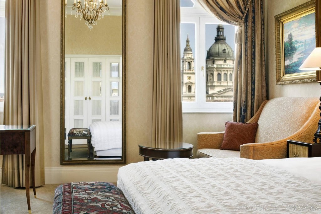 Фото The Ritz-Carlton, Budapest
