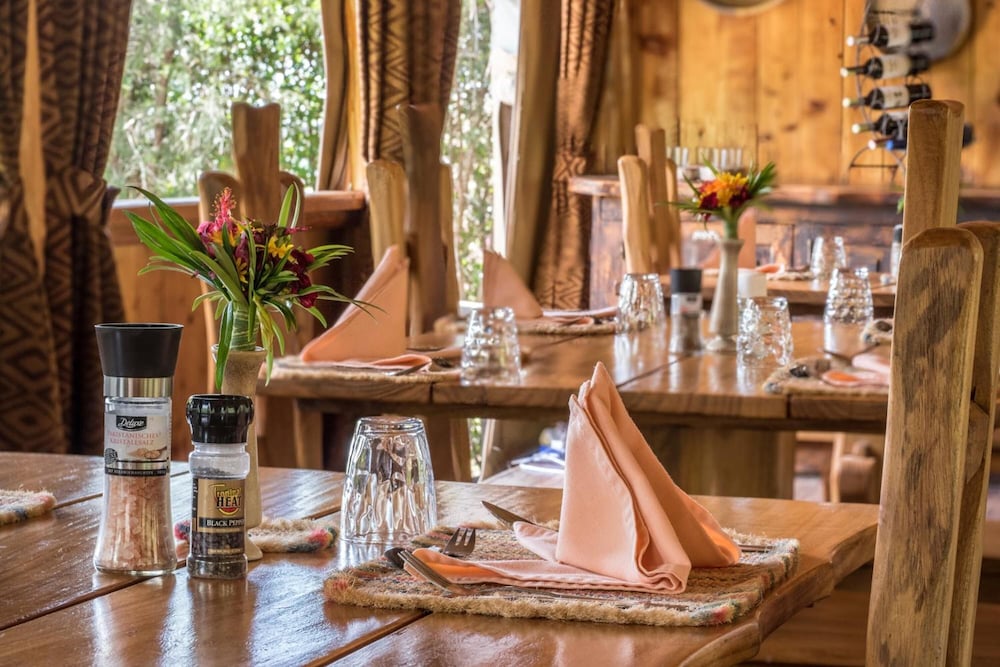 Фото Rhino Watch safari Lodge