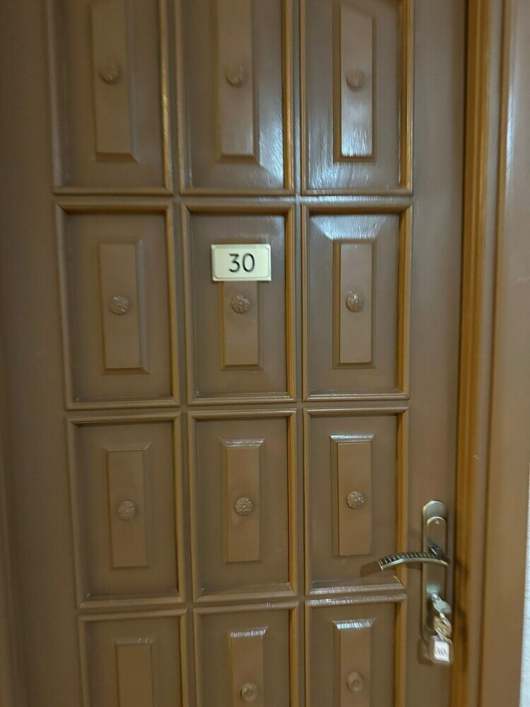 Фото Гостиница на ул. Константина Гамсахурдиа, 1