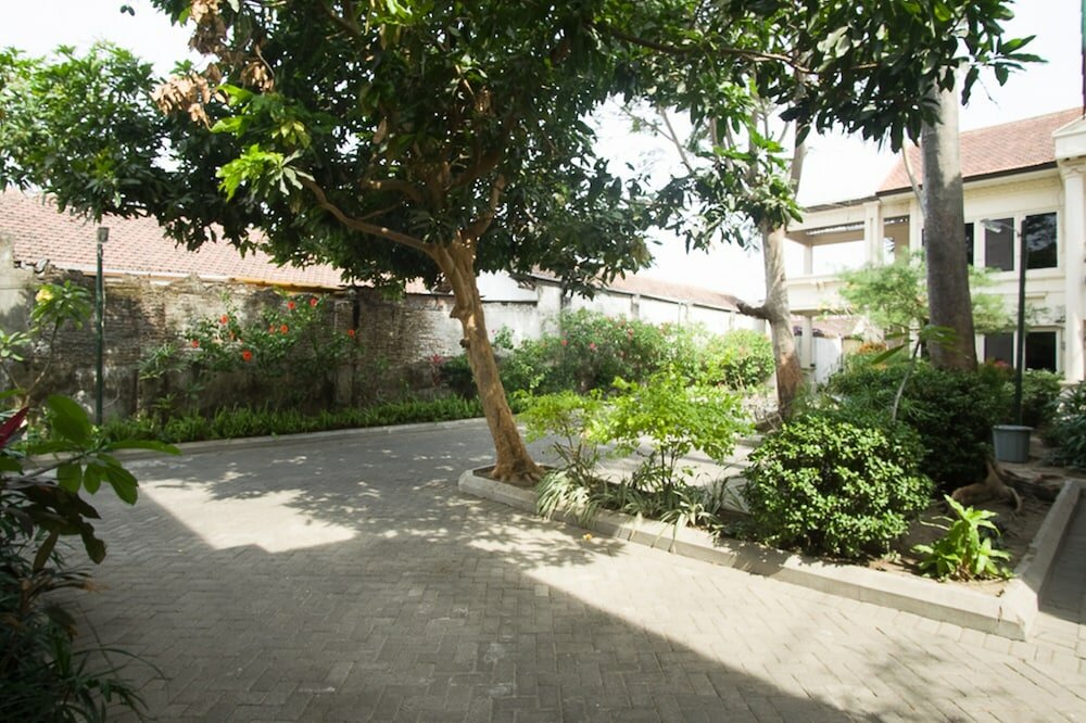 Фото RedDoorz near Rumah Sakit Baptis Kediri