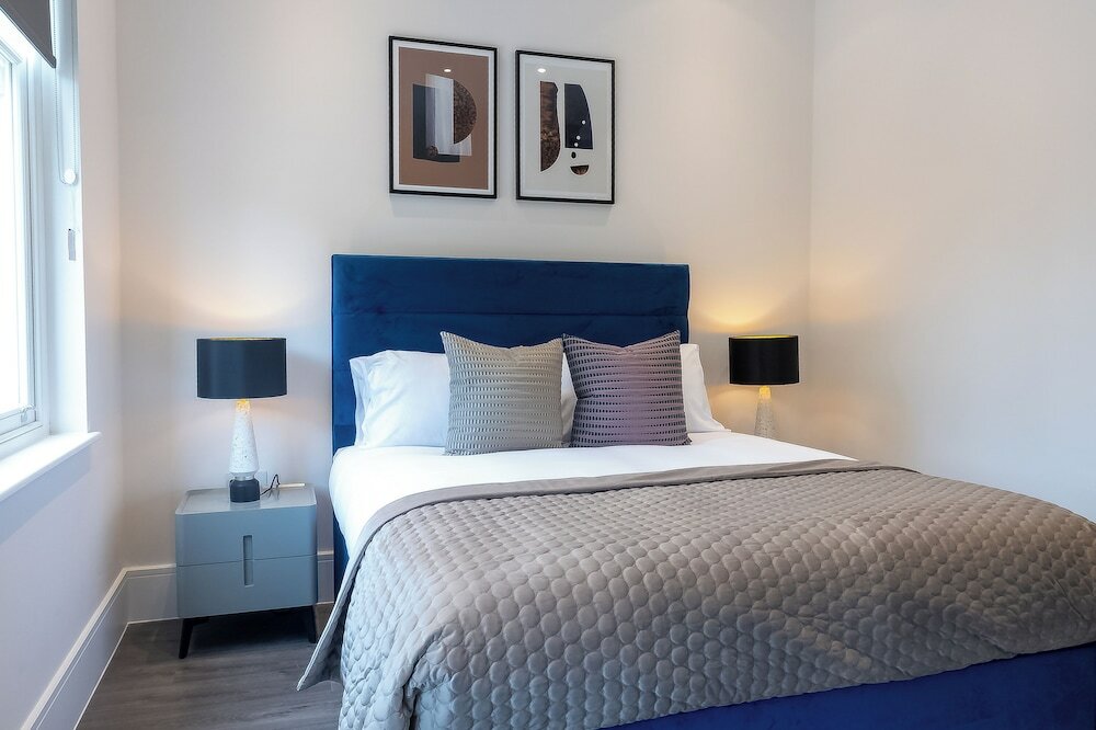 Фото Hungerford Rd Apts near stations by Sojo