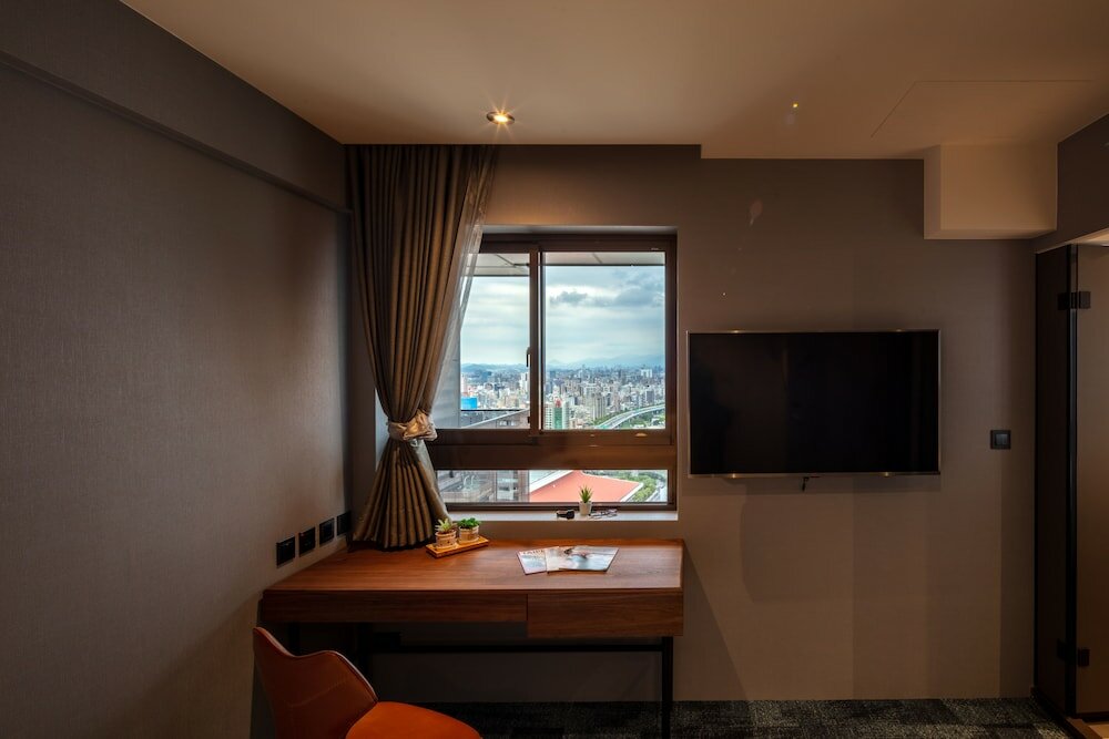 Фото Roaders Plus Hotel Taipei Station