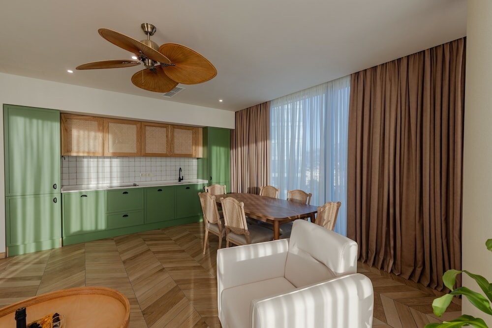 Фото MiraMar Luxury Residences