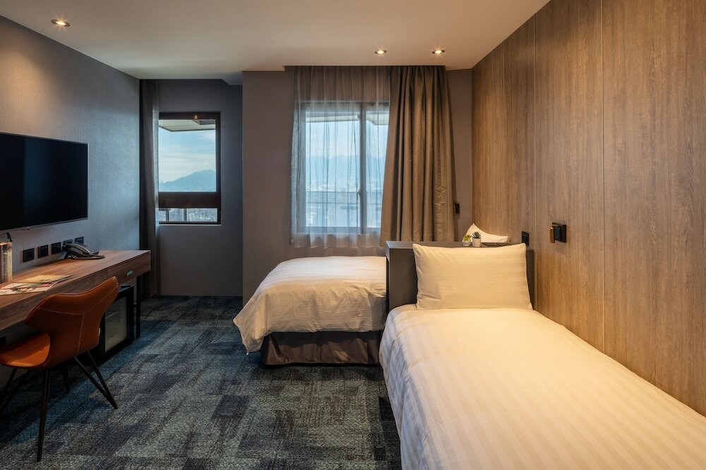 Фото Roaders Plus Hotel Taipei Station