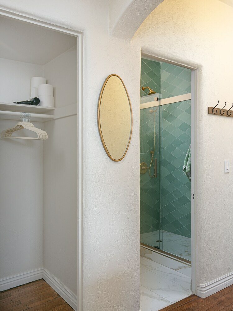 Фото Charming Studio near Downtown! Cdc Sanitized!