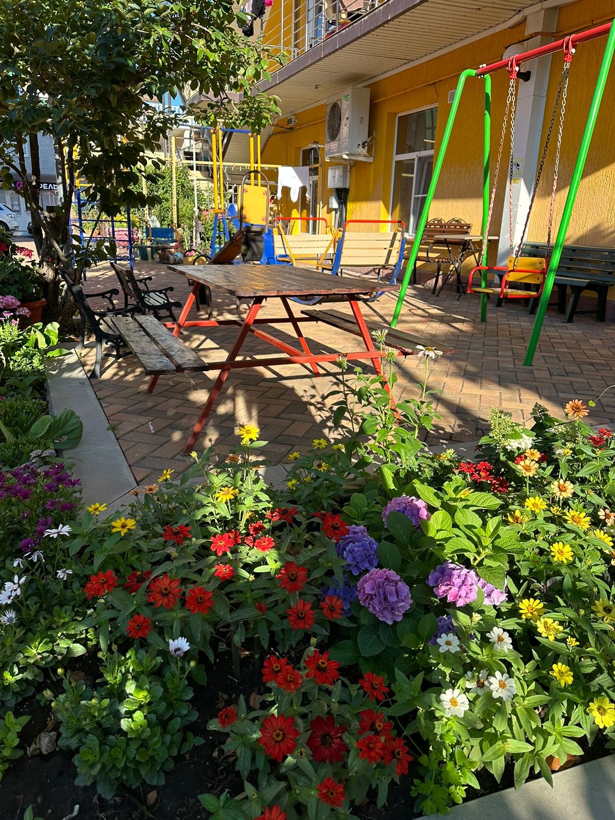 Фото Атлант