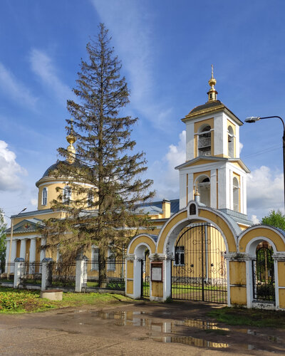 Iglesia ortodoxa Tserkov Preobrazheniya Gospodnya V Selinskom, , foto