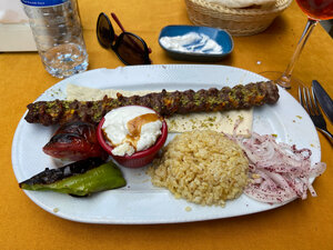 Antakya Cafe Restaurant (Стамбул, Фатих, махалле Мимар Хайреттин, улица Дивани Али, 12C), ресторан в Фатихе