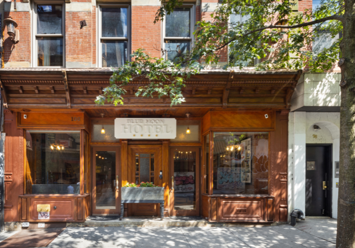 Фото The Historic Blue Moon Hotel - Nyc