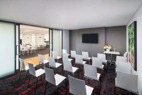 Гостиница Mercure Sydney Blacktown