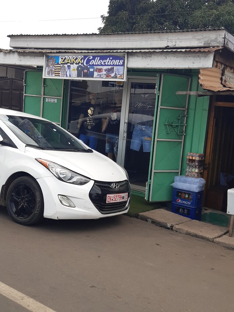 Fur and leather shop Zakx Collections, Accra, photo