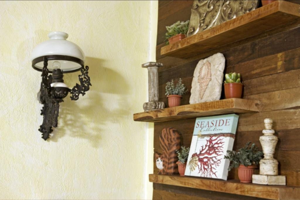 Фото Joaquin's Bed and Breakfast