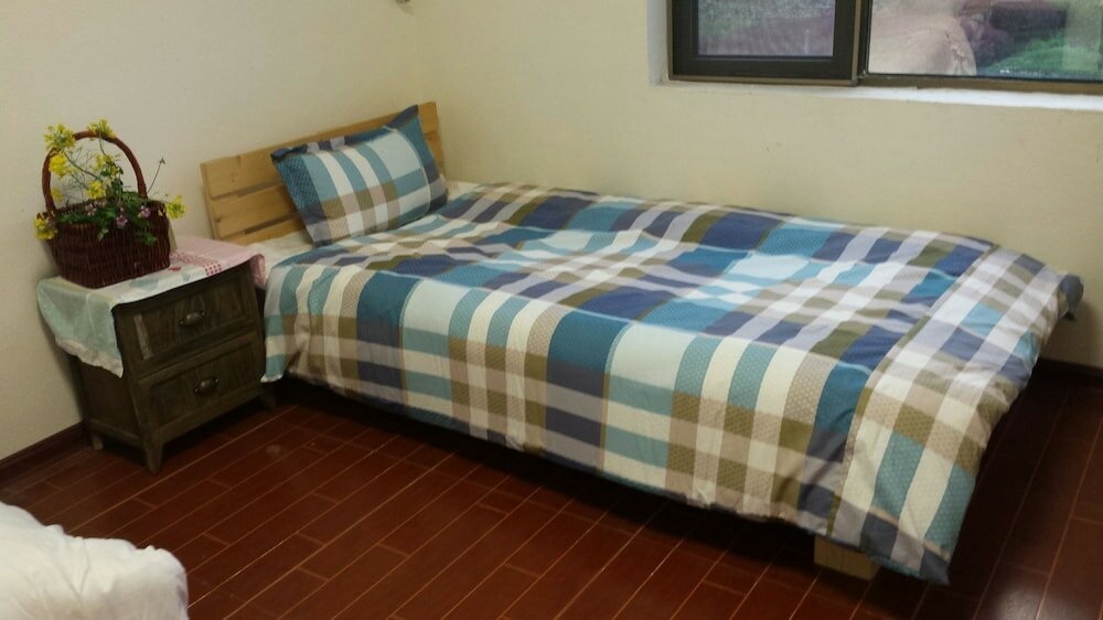 Фото Julians Country Inn