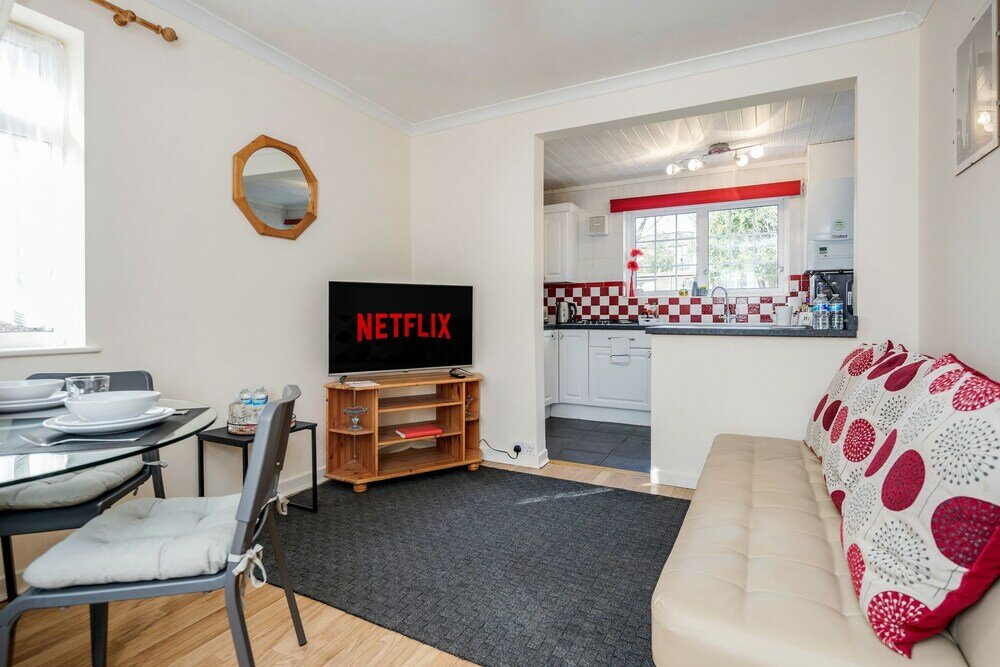 Фото Mpl Apartments - Woodside House by Harry Potter Studios