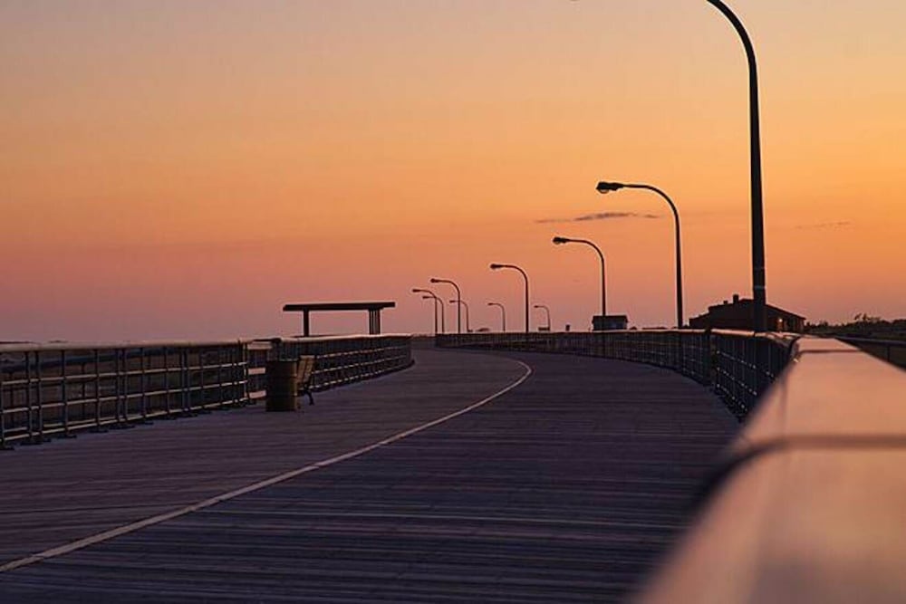 Фото Yachtsman's Cove with 3-Levels