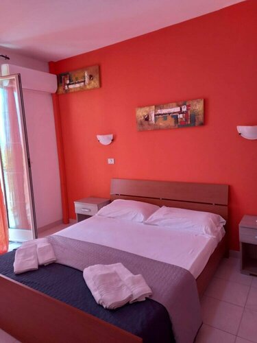 Апартаменты Holiday Apartment for 4 pax in Briatico 15min From Tropea Calabria