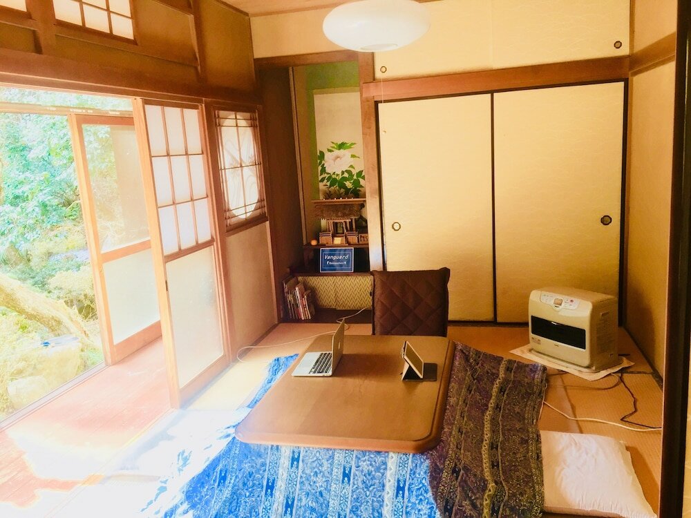 Фото Vanguard Backpackers - Hostel